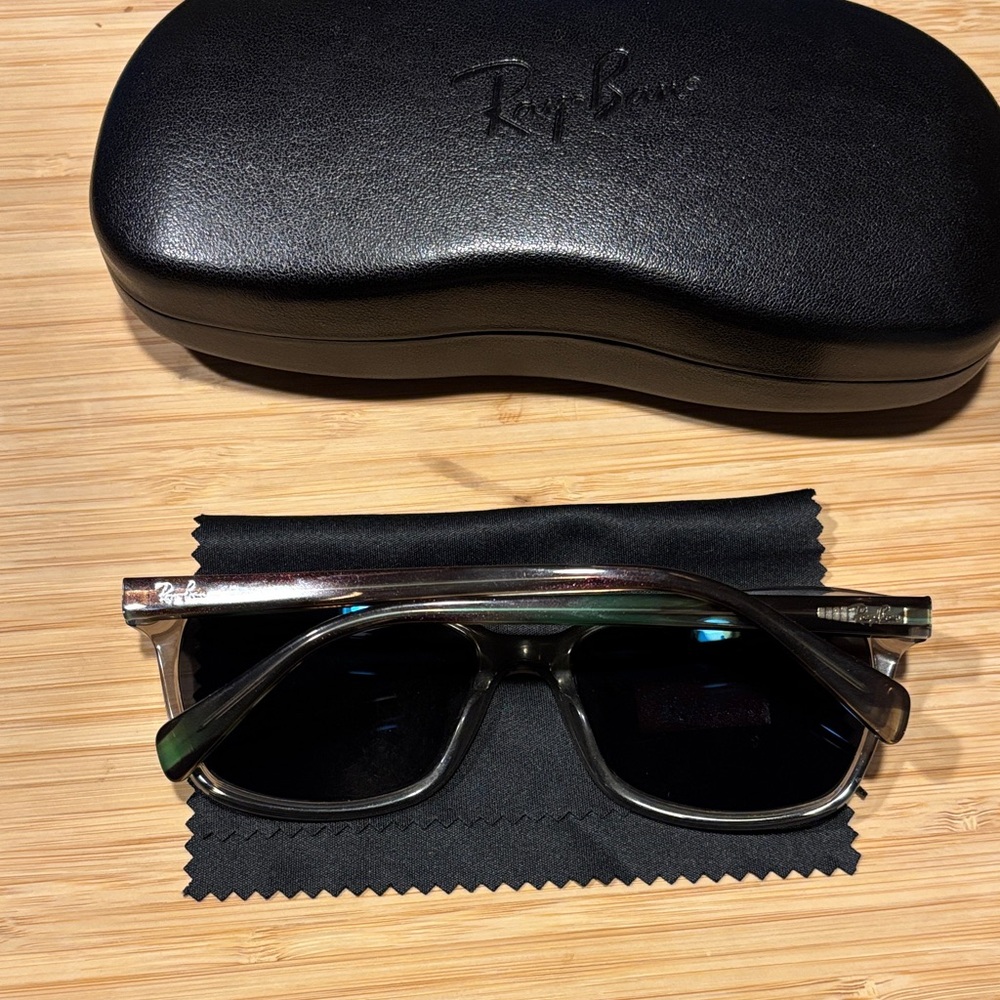 Ray-Ban | frames with case - Picture 4 of 4
